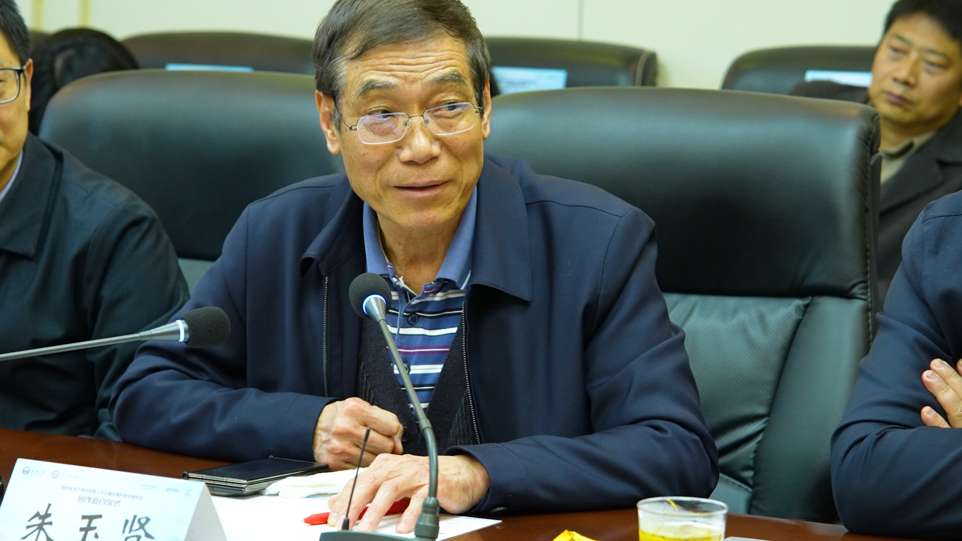 1766626486386927.jpg 1766626486386927.jpg